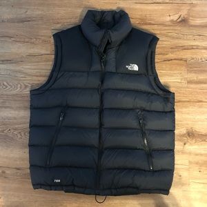 Men’s XL The North Face black down vest 700